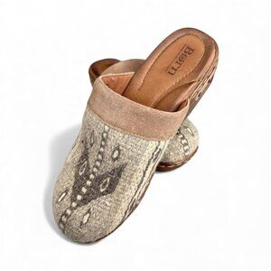 Born Bandy Blanket Mule Clogs Southwest Aztec Inspired Woven Wool Leather Accent